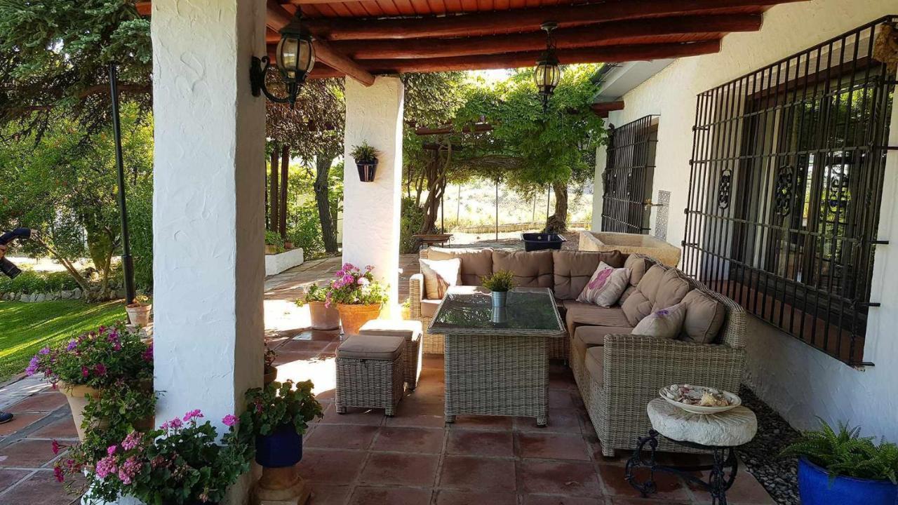 Fantástica Villa a 3 minutos del centro de Ronda Exterior foto